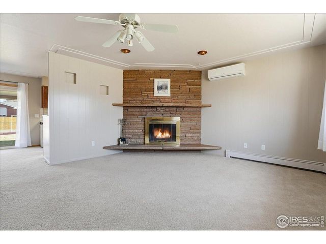 1848 Collyer St, Longmont, CO 80501