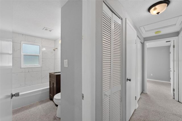 506 SHAMROCK ROAD, Brandon, FL 33511