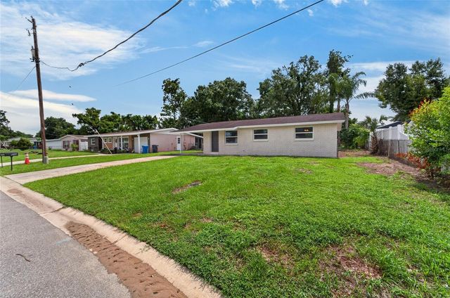 506 SHAMROCK ROAD, Brandon, FL 33511