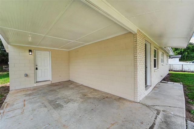 506 SHAMROCK ROAD, Brandon, FL 33511