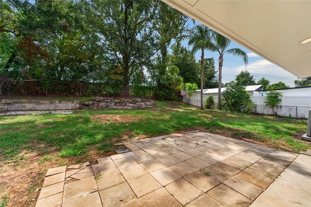 506 SHAMROCK ROAD, Brandon, FL 33511