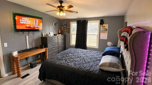 1868 Ellick Drive, Newton, NC 28658