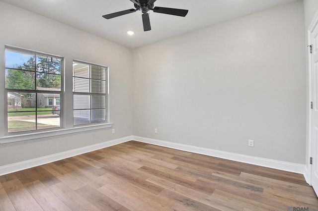 22795 Lafourche Ln, Denham Springs, LA 70726