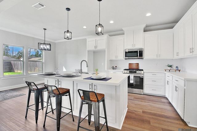 22795 Lafourche Ln, Denham Springs, LA 70726