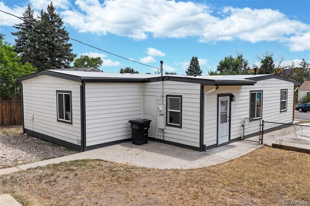 1631 W Hoye Place, Denver, CO 80223