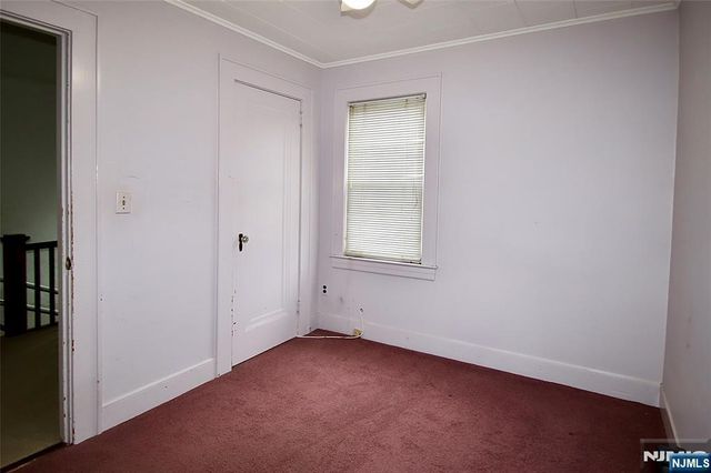 9-02 12th Street, Fair Lawn, NJ 07410