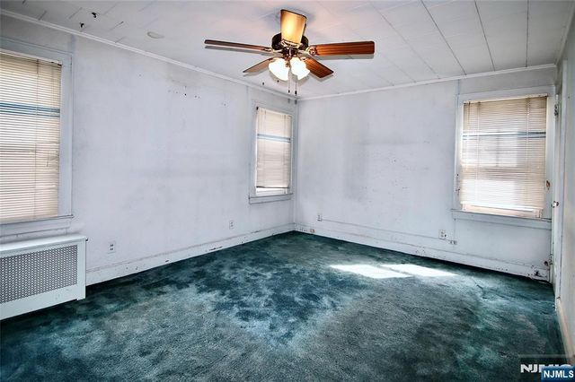 9-02 12th Street, Fair Lawn, NJ 07410