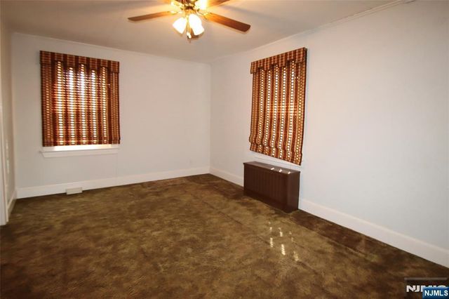 9-02 12th Street, Fair Lawn, NJ 07410