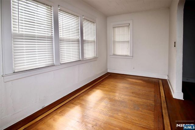 9-02 12th Street, Fair Lawn, NJ 07410
