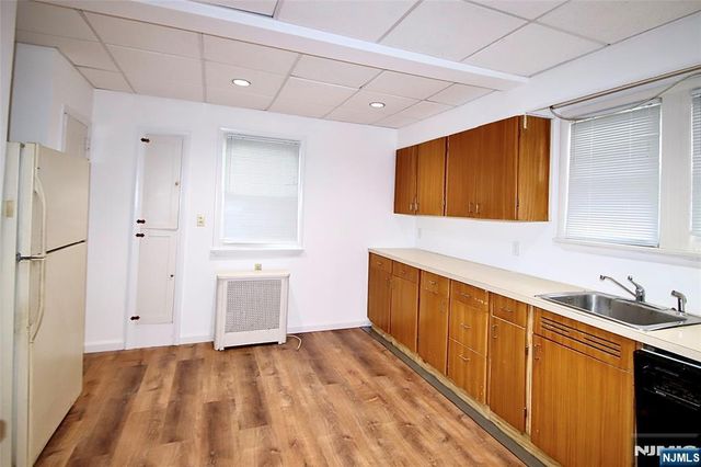 9-02 12th Street, Fair Lawn, NJ 07410