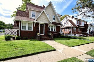 9-02 12th Street, Fair Lawn, NJ 07410