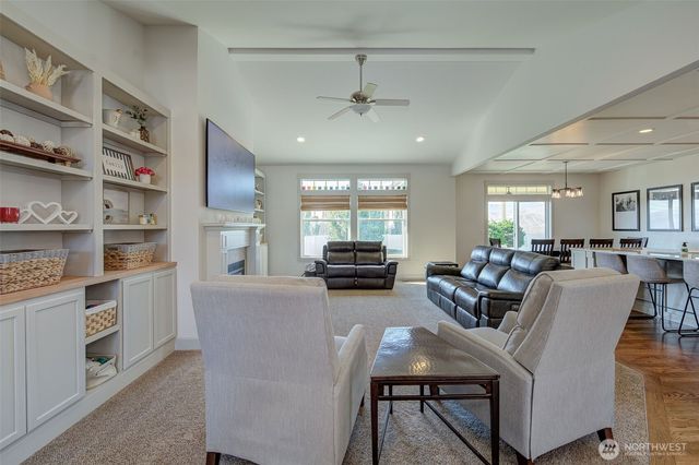 826 Autumn Crest Drive, Wenatchee, WA 98801