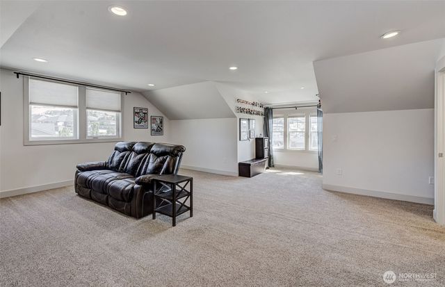 826 Autumn Crest Drive, Wenatchee, WA 98801