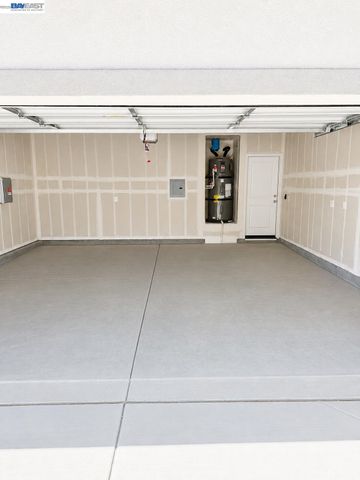1392 Leonhardt Loop, Lincoln, CA 95648