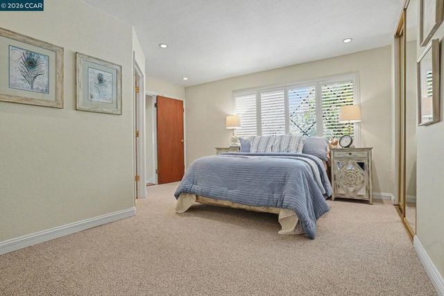 980 Hawthorn Dr.., Lafayette, CA 94549