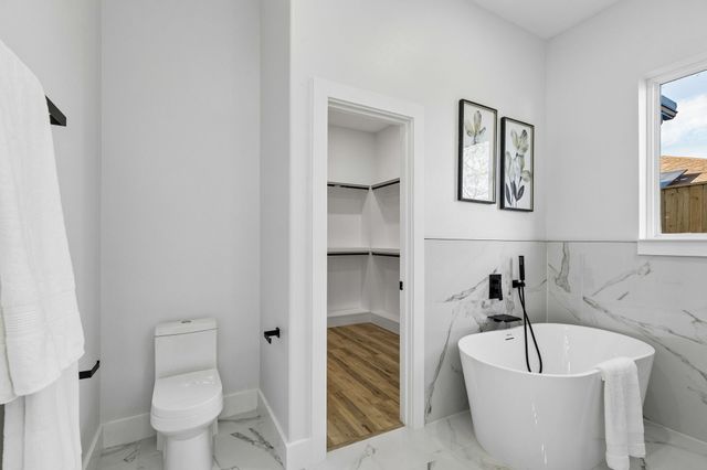 3510 Navaro Street, Dallas, TX 75212