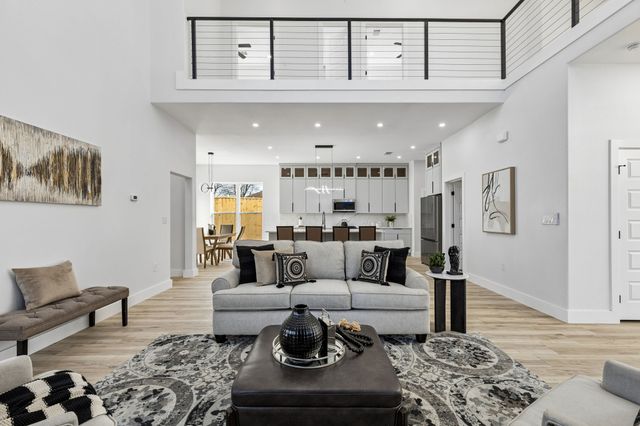 3510 Navaro Street, Dallas, TX 75212