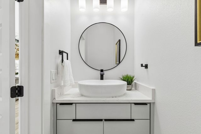 3510 Navaro Street, Dallas, TX 75212