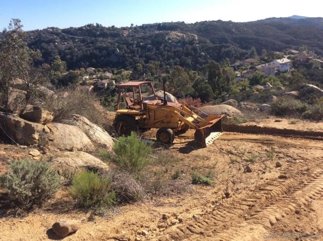 13 Sage Hill 0, Escondido, CA 92026