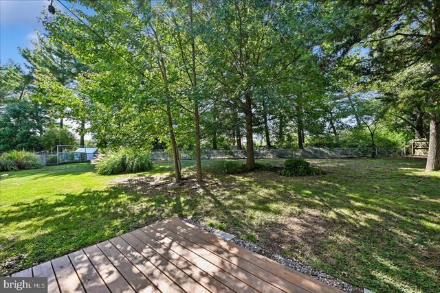 6112 FOX HILL ST, Springfield, VA 22150