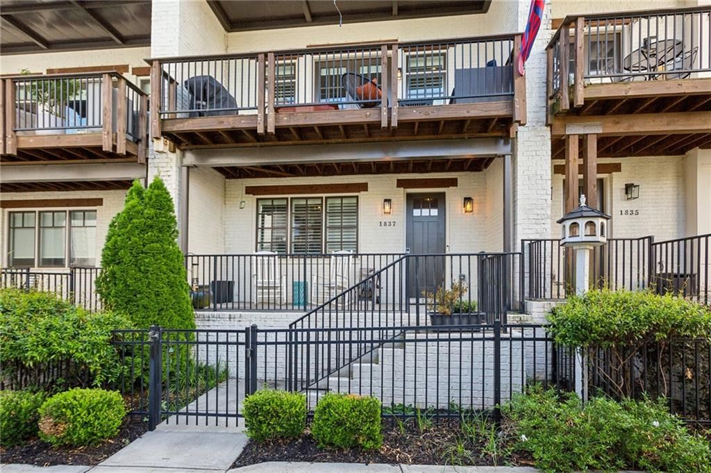 1837 Brooks NW Drive, Atlanta, GA 30318
