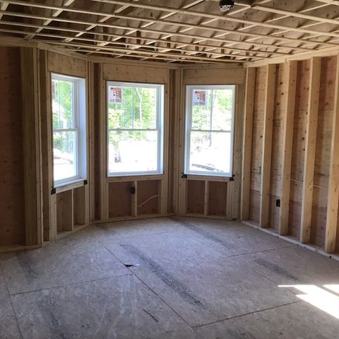 299 Quincy St, Building 2 2, Holbrook, MA 02343