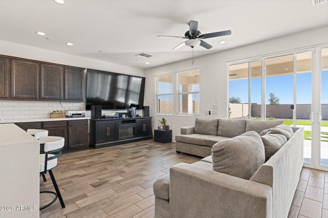 10997 N HERSHEY Street, Surprise, AZ 85388