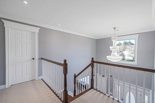 4 Jordan Drive, Medford, NY 11763