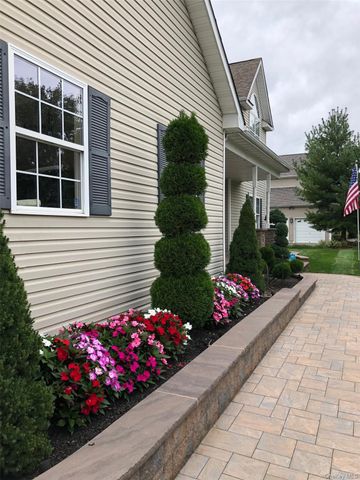 4 Jordan Drive, Medford, NY 11763