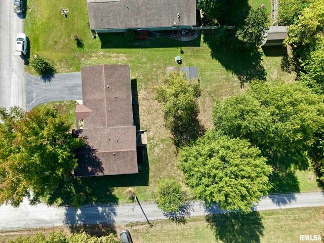 1209 Election Drive, Benton, IL 62812