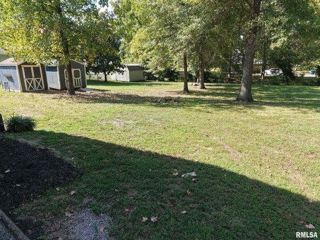 1209 Election Drive, Benton, IL 62812