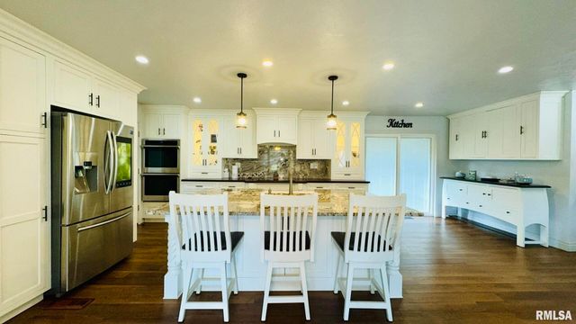 1209 Election Drive, Benton, IL 62812