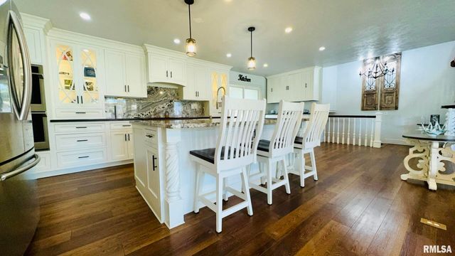 1209 Election Drive, Benton, IL 62812