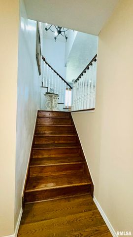 1209 Election Drive, Benton, IL 62812