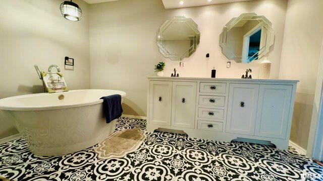 1209 Election Drive, Benton, IL 62812