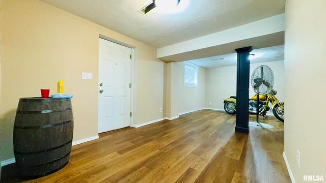 1209 Election Drive, Benton, IL 62812