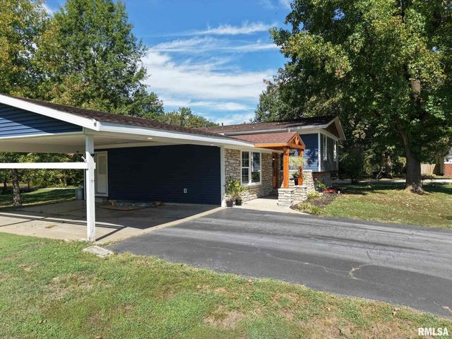 1209 Election Drive, Benton, IL 62812