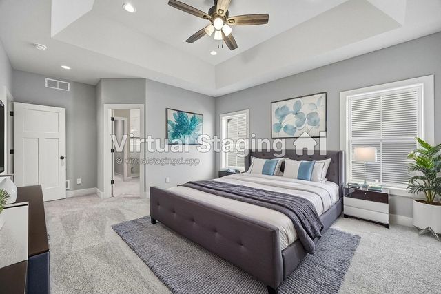 3010 Trailside Dr, Robins, IA 52328