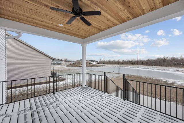 3010 Trailside Dr, Robins, IA 52328