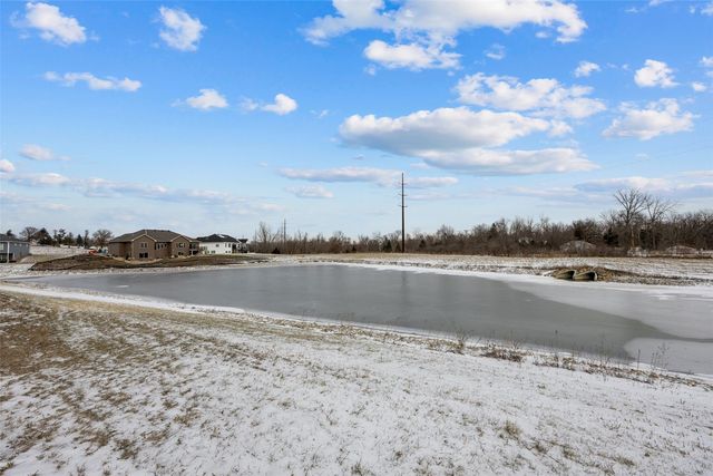 3010 Trailside Dr, Robins, IA 52328