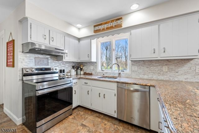 60 W Springtown Rd, Washington Twp., NJ 07853