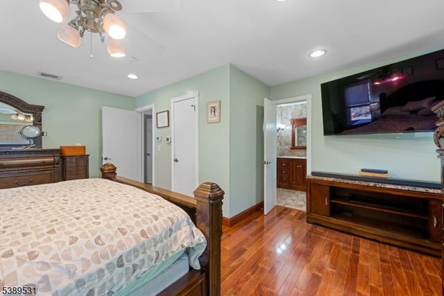 60 W Springtown Rd, Washington Twp., NJ 07853