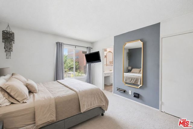 12940 Riverside Drive 201, Los Angeles, CA 91423