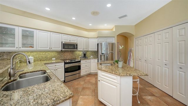 8544 PARK SHORE LANE, Sarasota, FL 34238