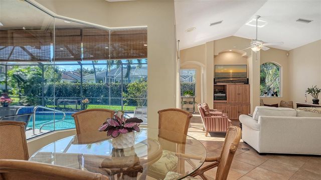 8544 PARK SHORE LANE, Sarasota, FL 34238