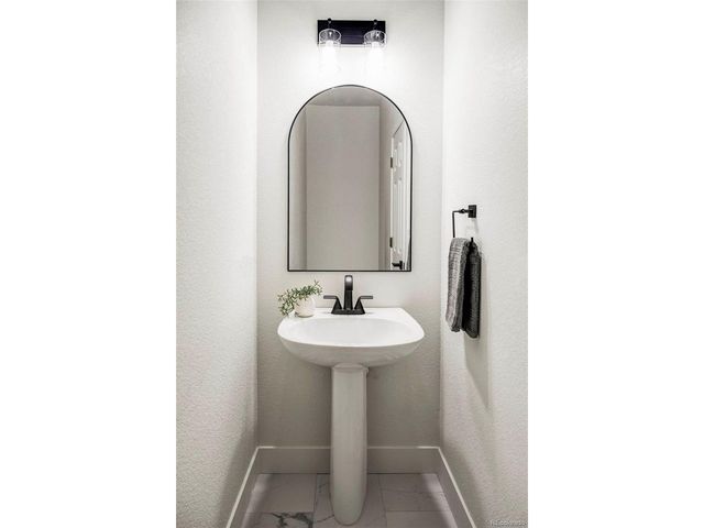 10499 Cheetah Winds, Lone Tree, CO 80124