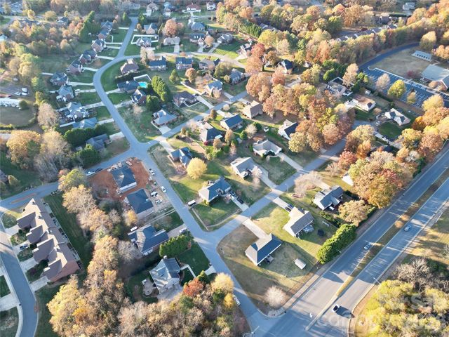 1002 4th Street NE, Conover, NC 28613