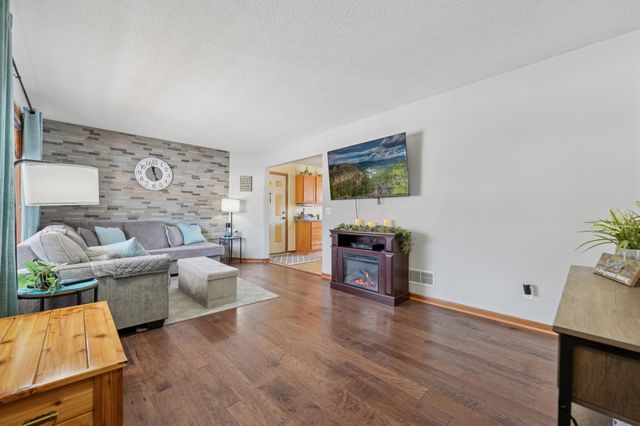 9651 Mill Trail Lane, Monticello, MN 55362