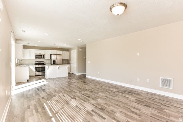 3562 S BRIDGEVIEW LN, Syracuse, UT 84075