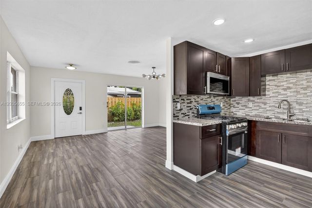 6250 NW 14th Street, Sunrise, FL 33313